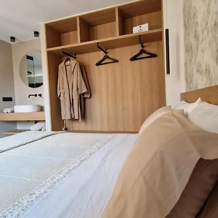 Campanas De La Catedral Jacuzzi Burgo