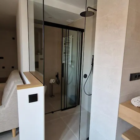 Campanas De La Catedral Jacuzzi * Burgo