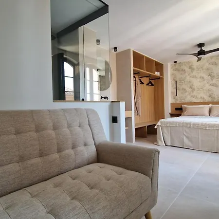 Lägenhet Campanas De La Catedral Jacuzzi Burgo