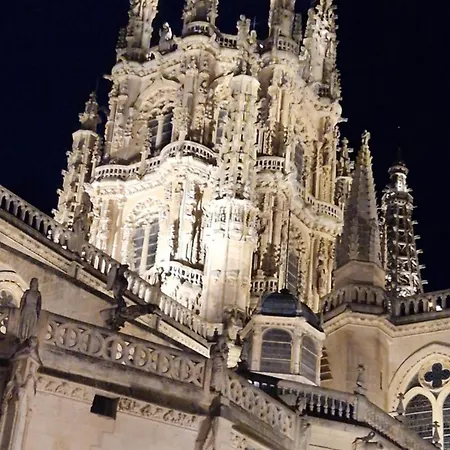 Campanas De La Catedral Jacuzzi * Burgos