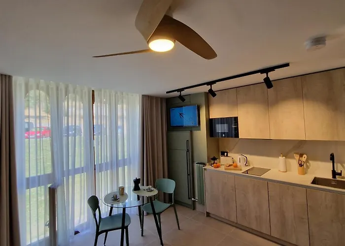 Campanas De La Catedral Jacuzzi * Burgo