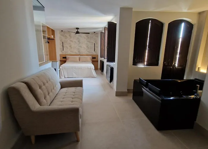 Campanas De La Catedral Jacuzzi アパート