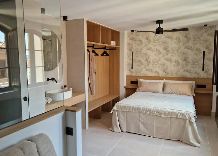 Campanas De La Catedral Jacuzzi アパート *